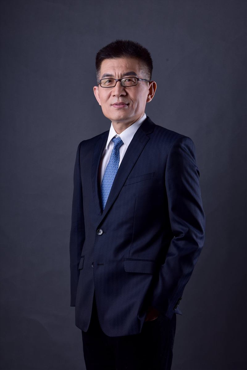 廉哲雄教授的照片